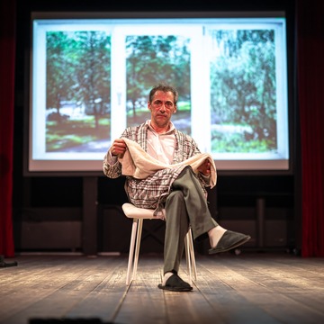 Спектакль «Поздравляем, у вас мальчик» со скидкой 40%