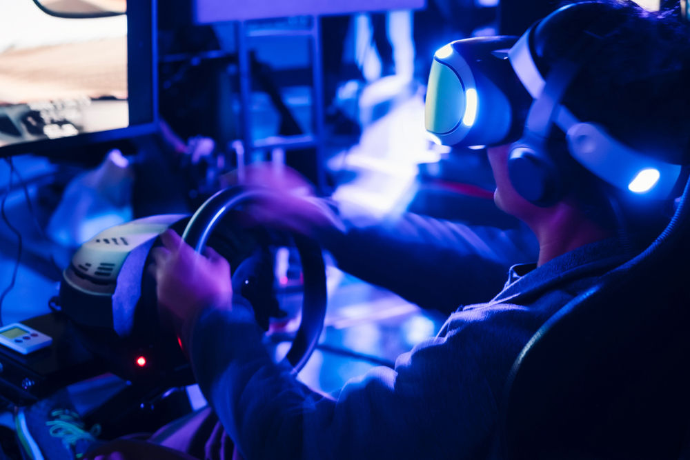 Сеанс игры на VR-автотренажёре со скидкой 45%