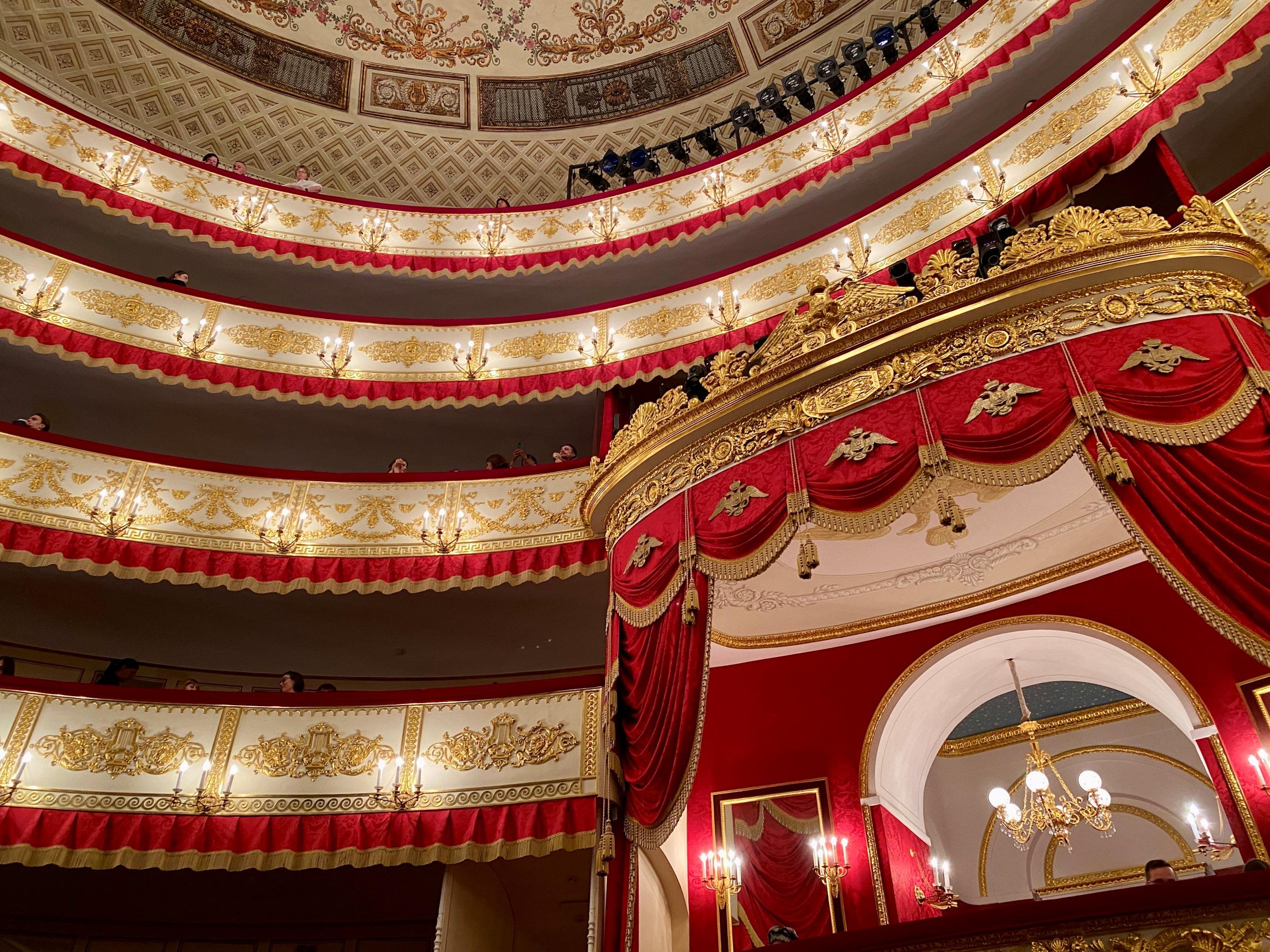 День театра: когда отмечается в 2026, мероприятия, история