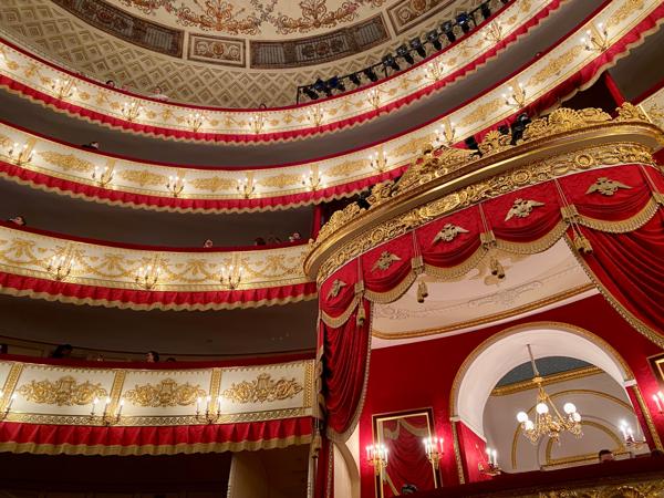 Всемирный день театра: история праздника и традиции