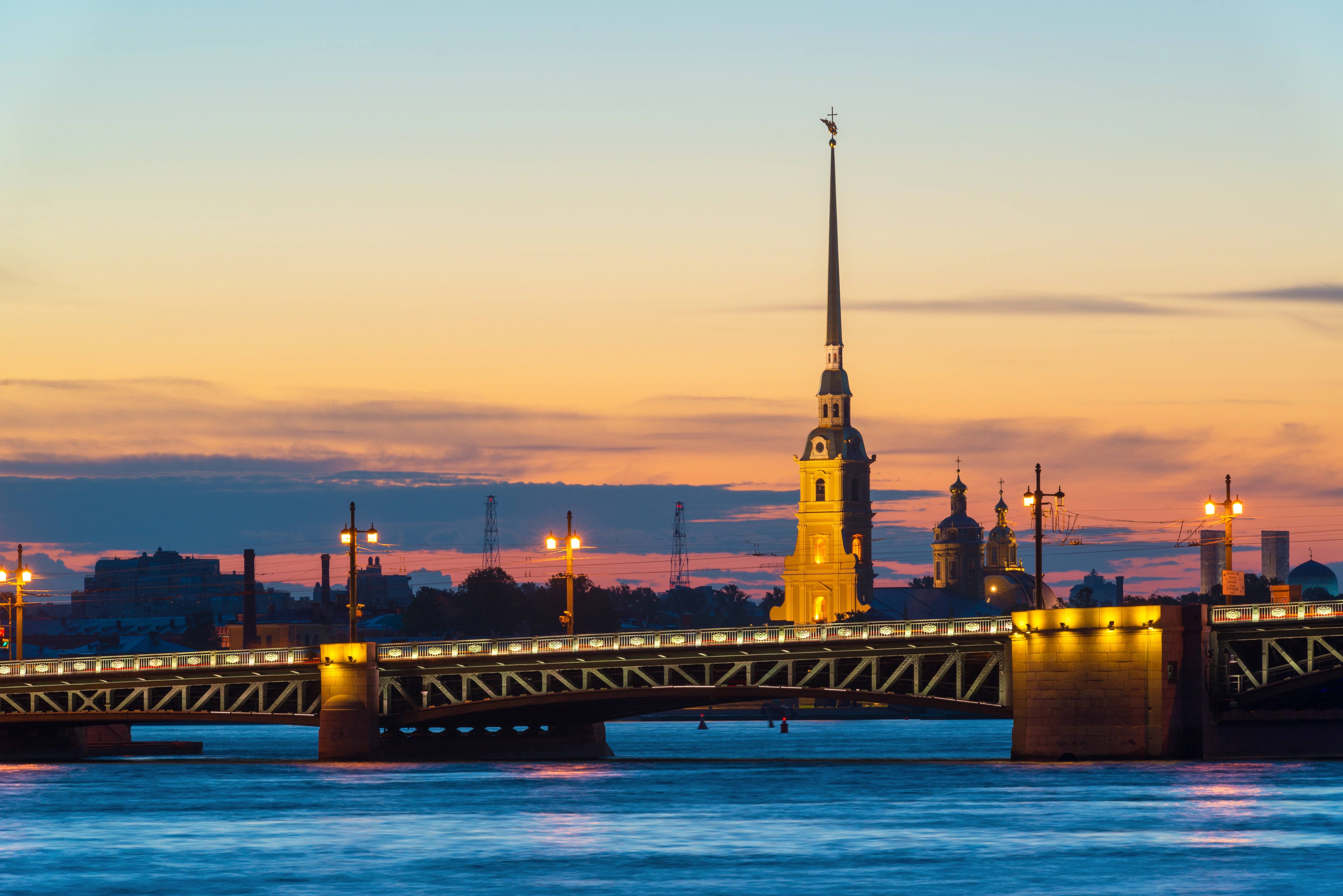 Индивидуальная экскурсия «Мистические знаки левого берега Невы» со скидкой 20%