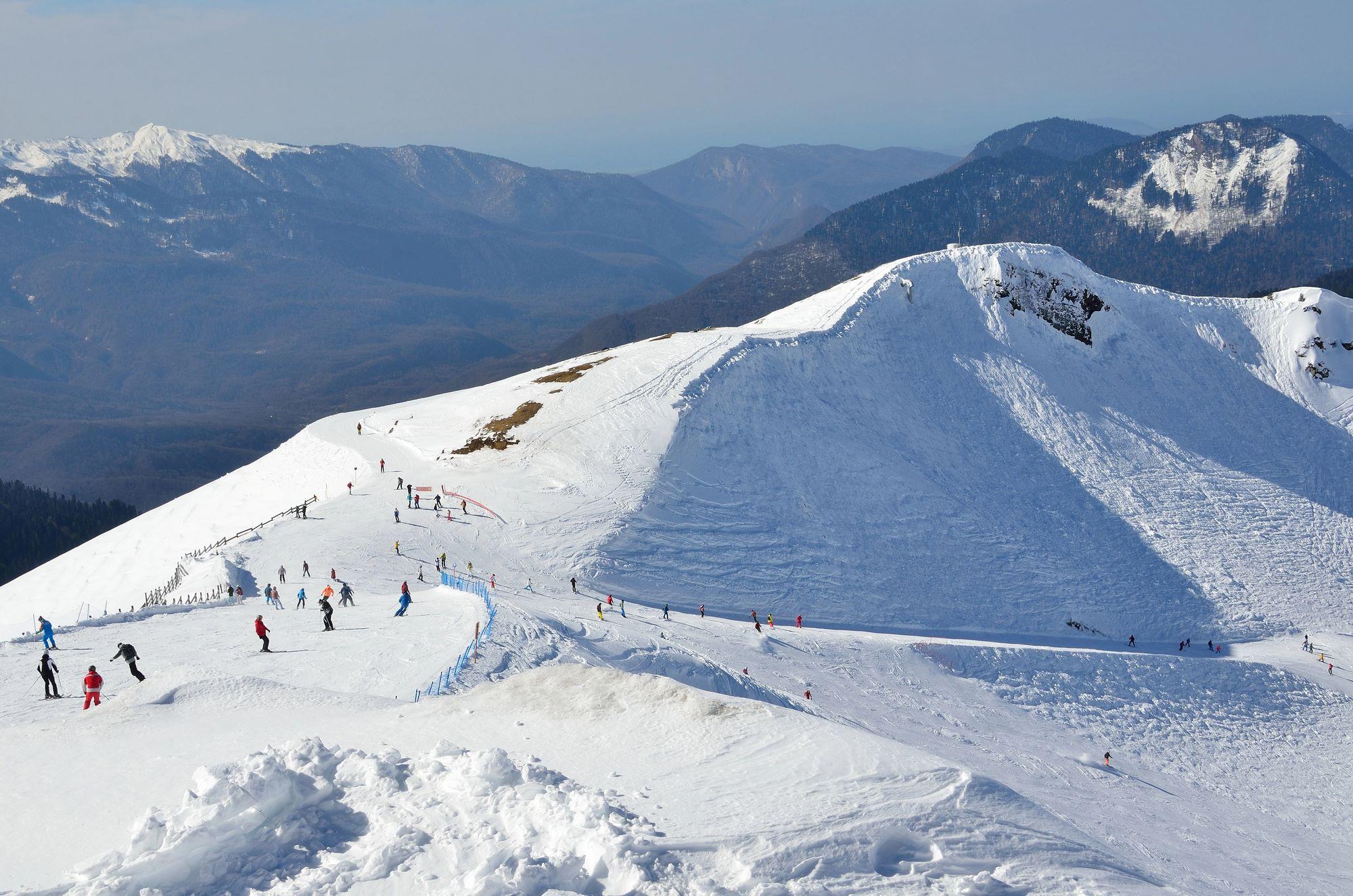 Красная Поляна откроет горнолыжный сезон 26 декабря 2025