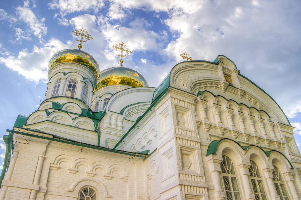Экскурсия в Свияжск и Раифский монастырь на автобусе и теплоходе Экскурсия в Свияжск и Раифский монастырь на автобусе и теплоходе со скидкой 50%