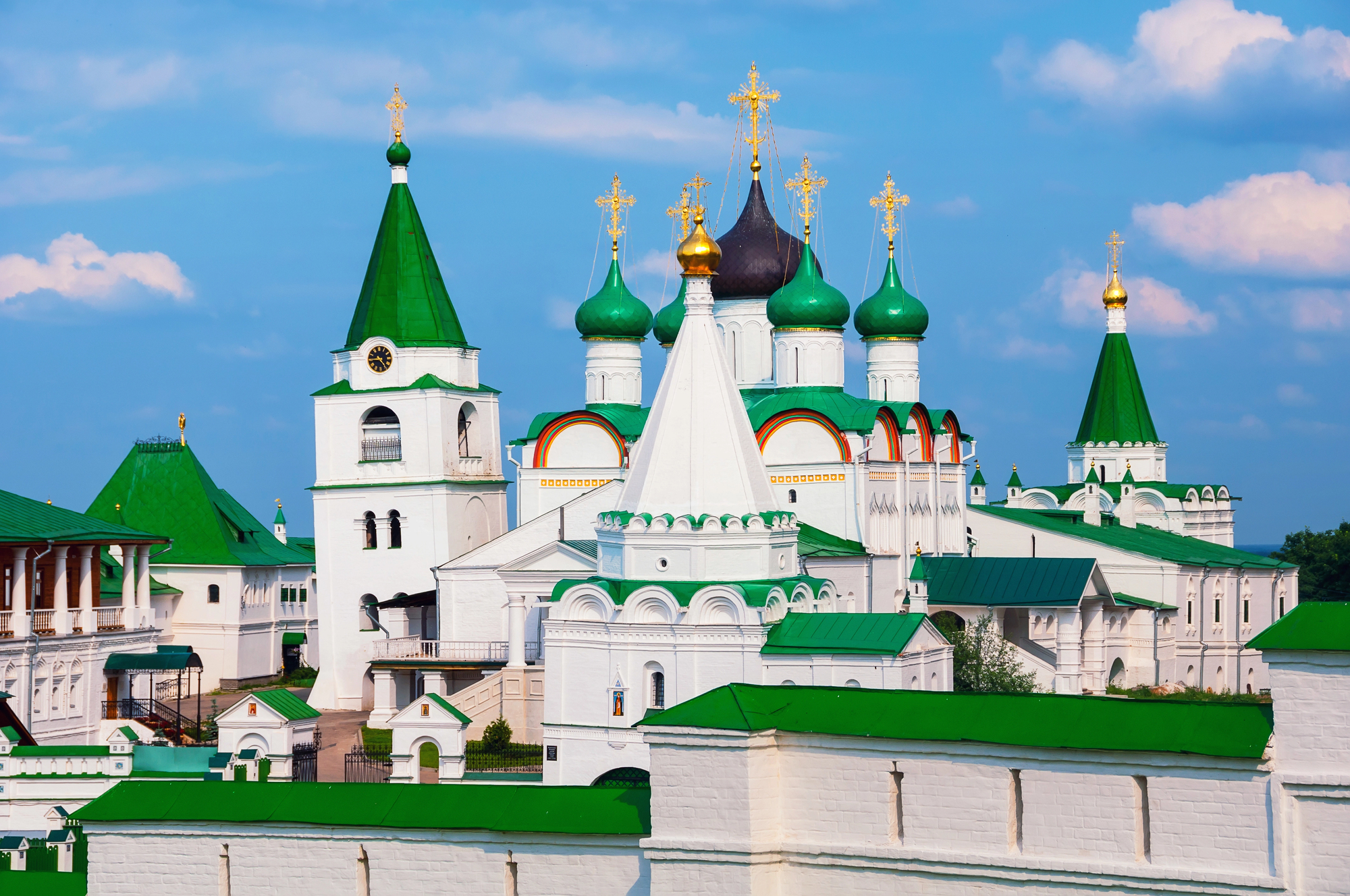 Автобусная экскурсия по Нижнему Новгороду с посещением Печёрского монастыря и канатной дороги