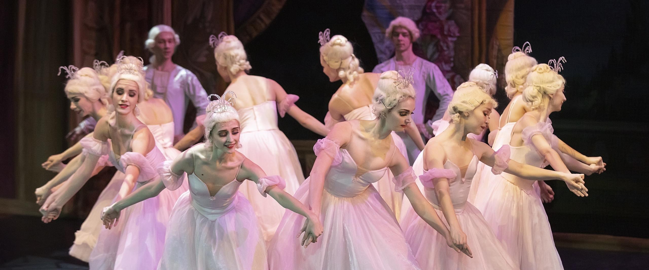 Гала-концерт «Шедевры мирового балета» в Эрмитажном театре со скидкой 30%