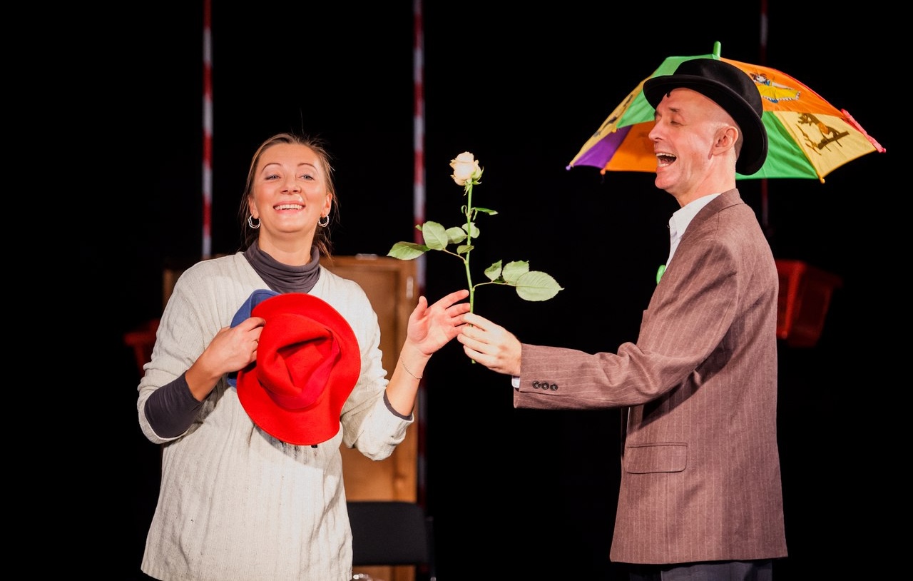 Спектакль «Простая история... про любовь» со скидкой 40%