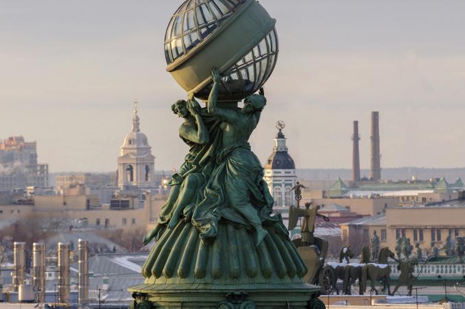 Планы на выходные в Петербурге: концерт Евы Польна, премьера «Авиатора» и фестиваль «Майя и Родион»