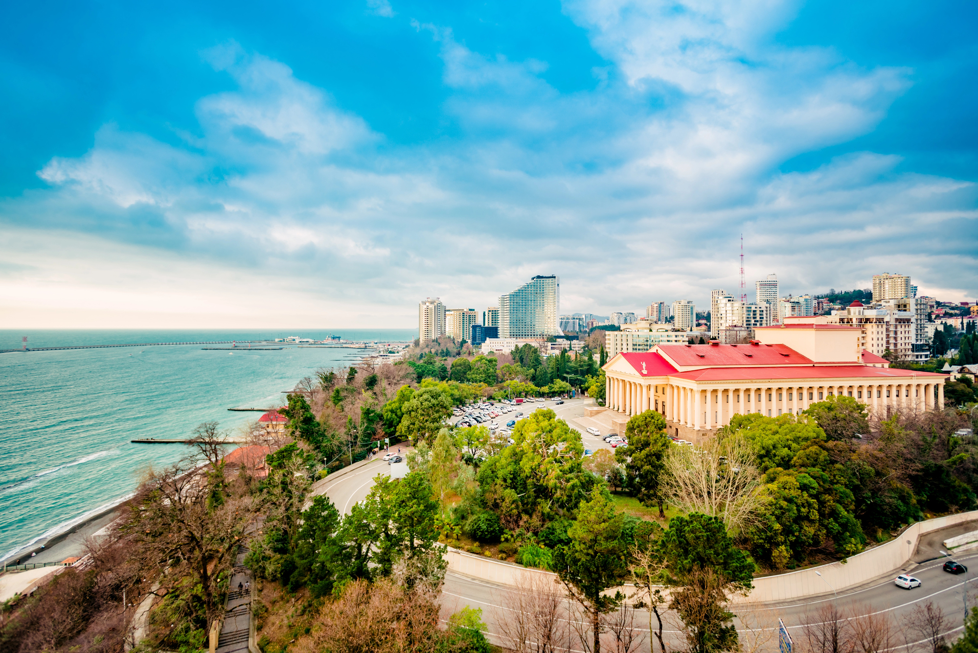 Индивидуальная пешеходная экскурсия «Маленькие тайны Сочи» Индивидуальная пешеходная экскурсия «Маленькие тайны Сочи» со скидкой 20%