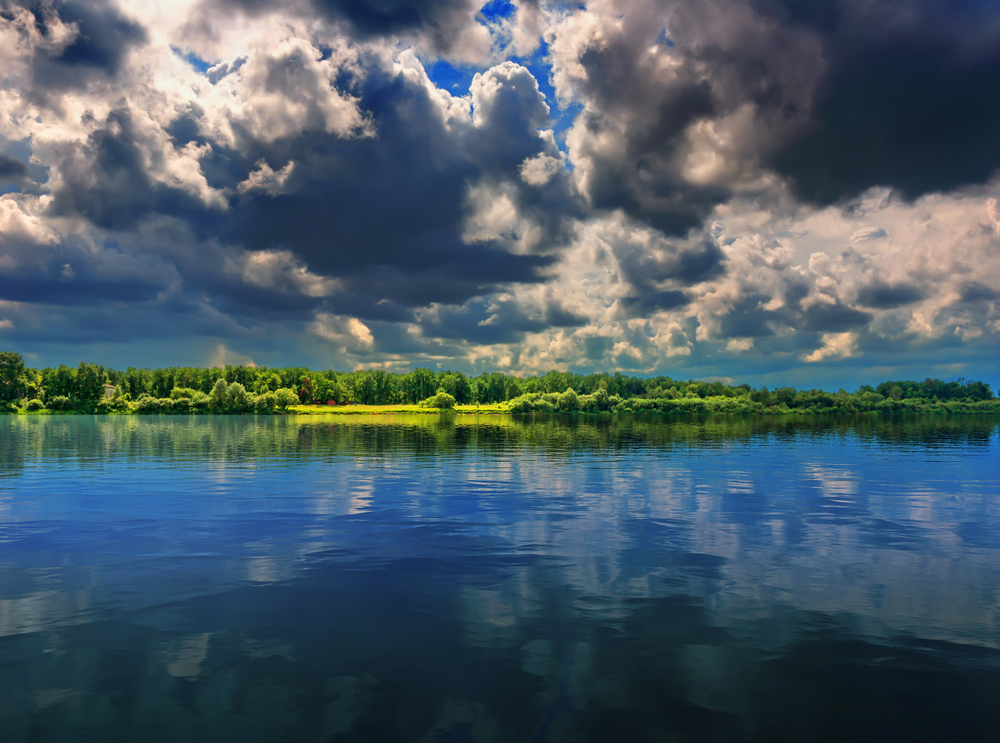 Автобусная экскурсия «Язык Тролля и Голубые озера из Кисловодска» со скидкой 20%