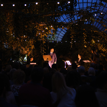 Концерт «Магия свечей. Рок-хиты на виолончелях» в Оранжерее со скидкой 30%