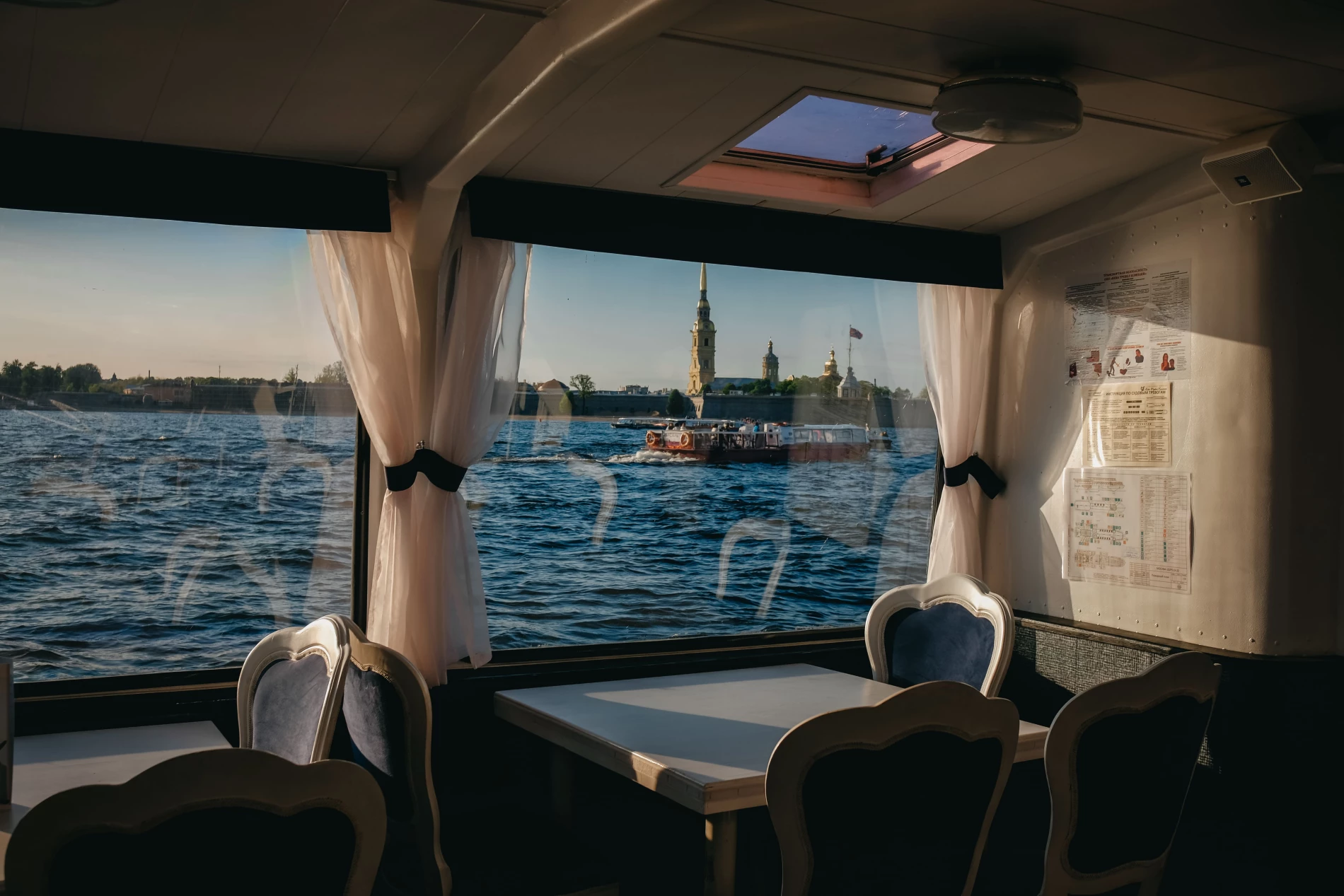 Круиз «Город-Порт» на двухпалубном теплоходе