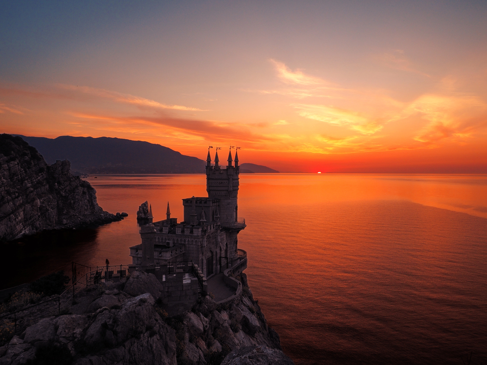 Автобусная экскурсия «Под шёпот роз и олеандра» со скидкой 20%