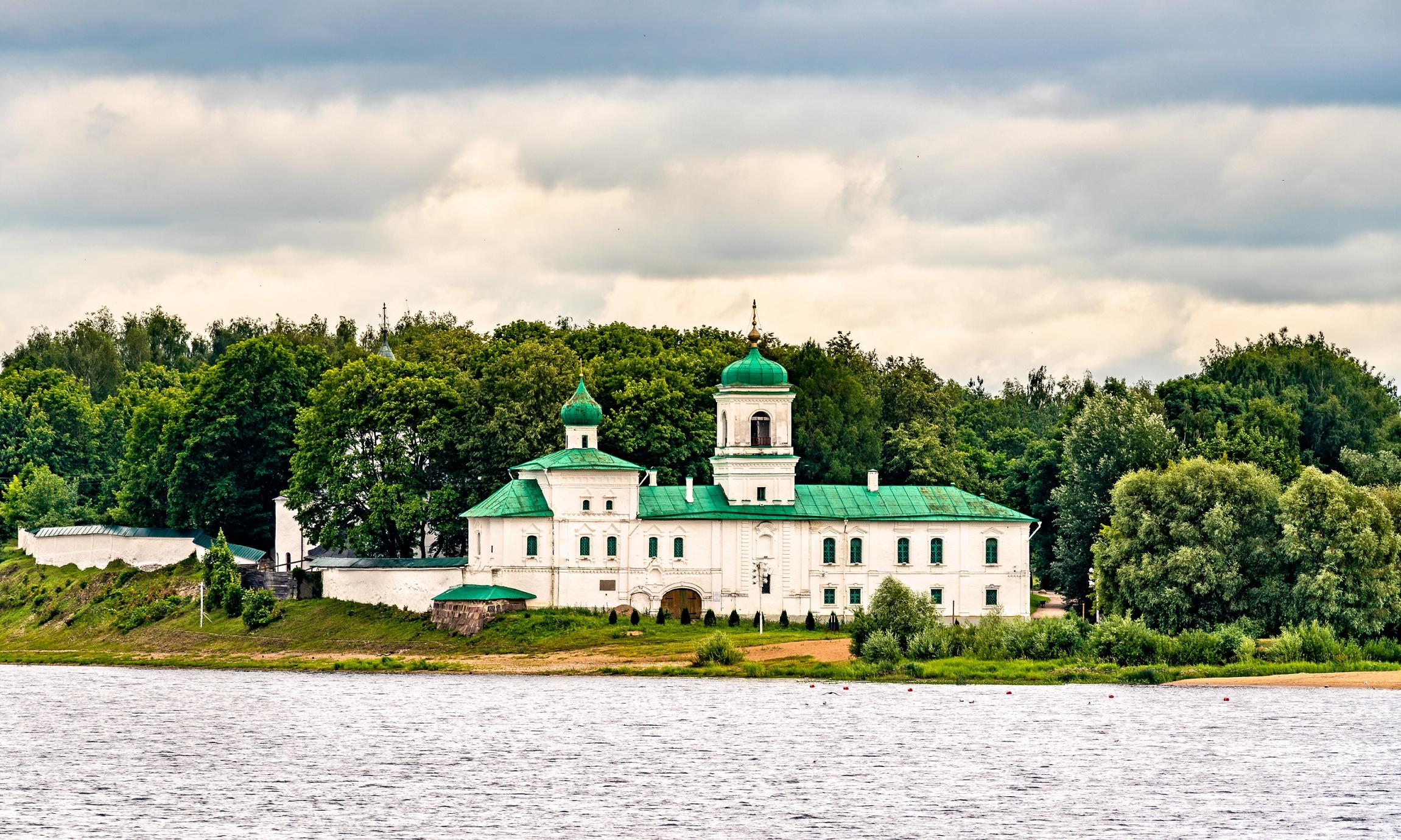 Индивидуальная пешеходная экскурсия «Псков — прогулка по губернскому городу»