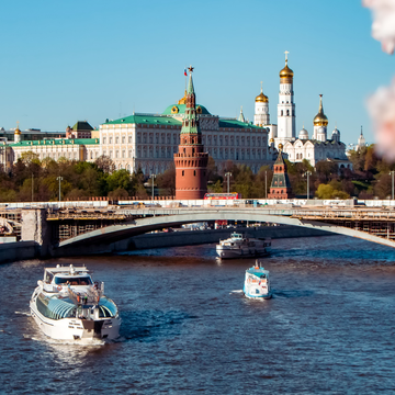 Речные прогулки и концерты на теплоходе со скидками до 30%