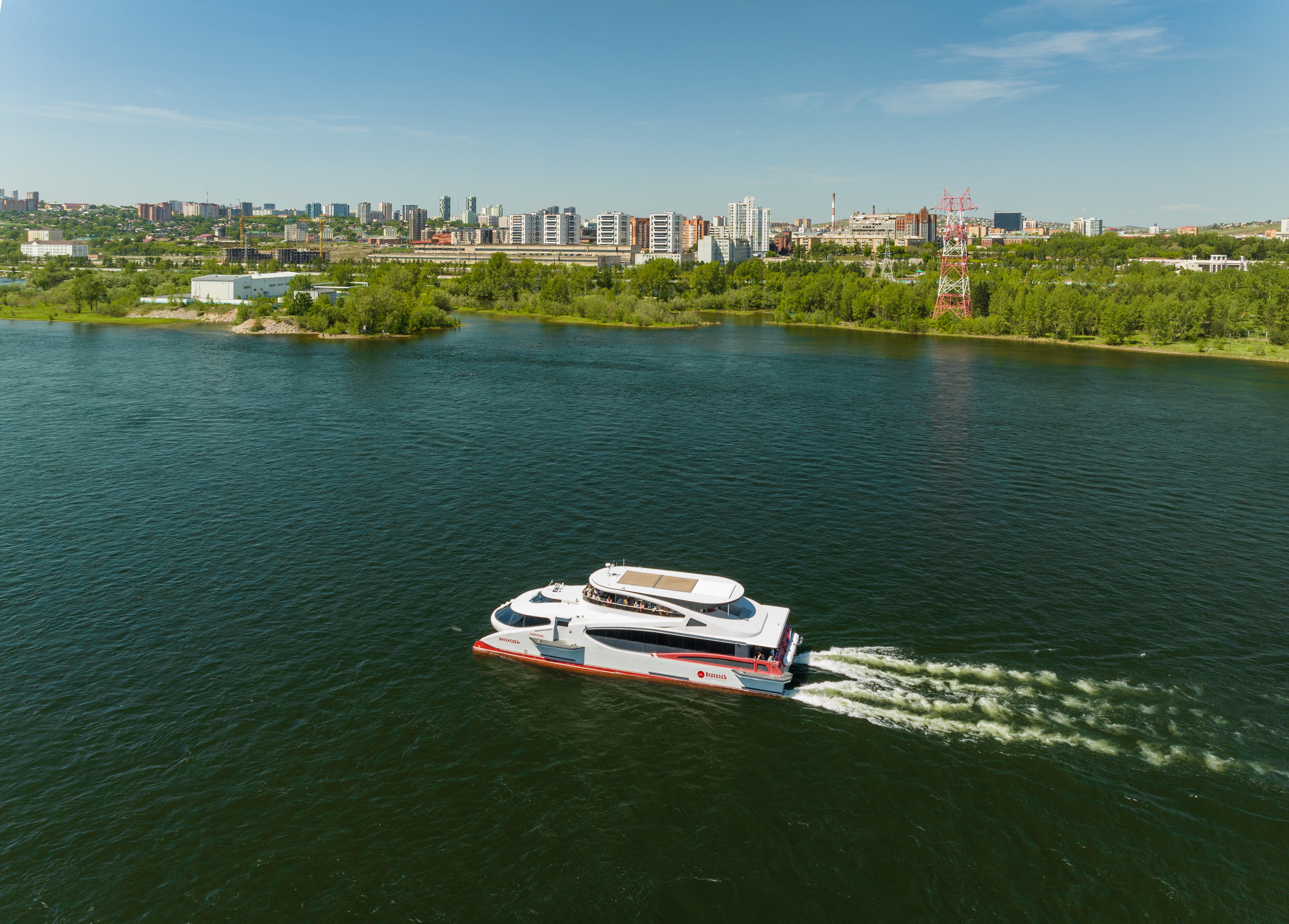 Музыкальный рейс «Мосты, вино и музыка» на скоростном судне «Экоходъ»