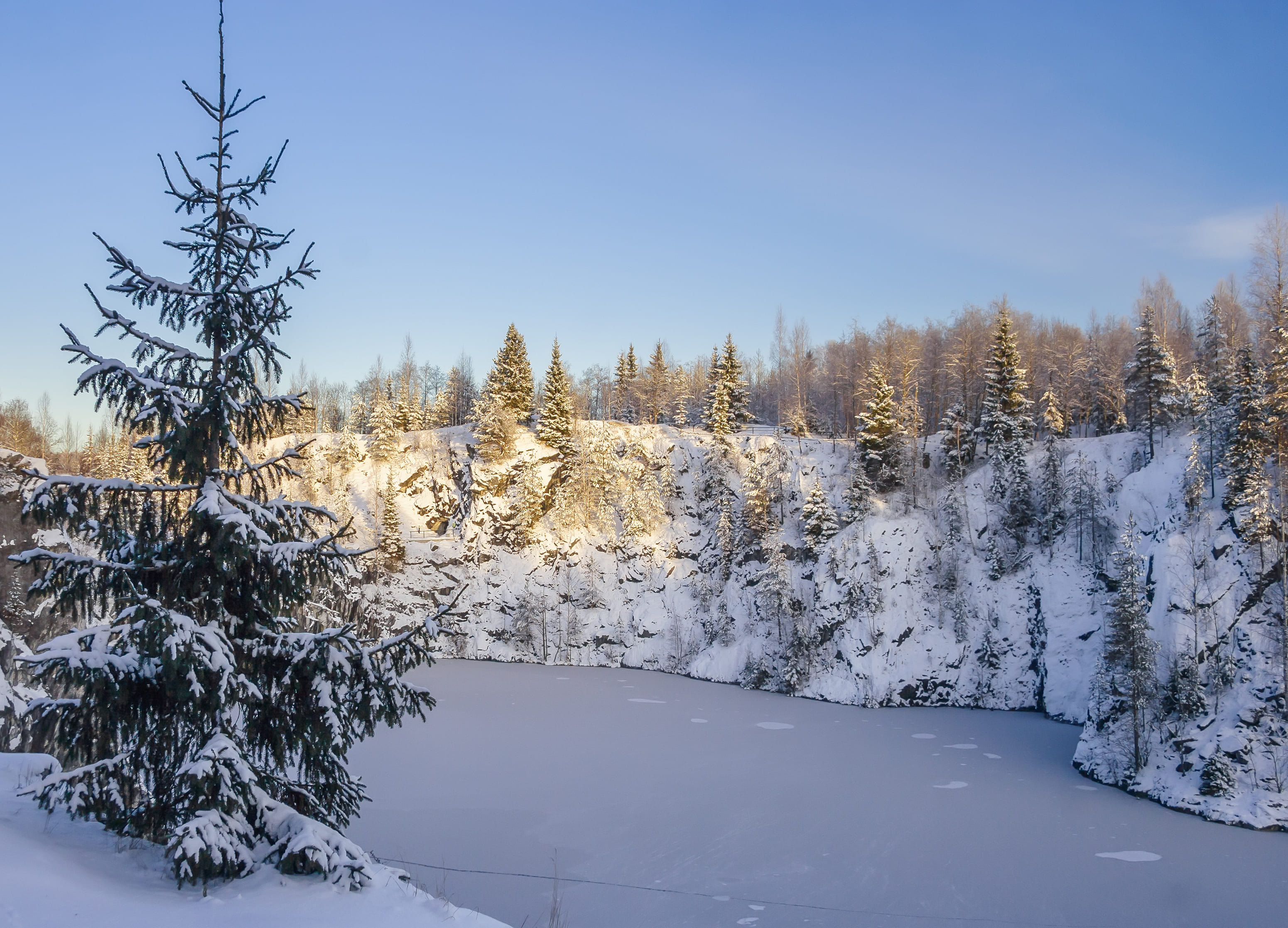 Тур «Карельское счастье на 2 дня: отдых на берегу Ладоги» Тур «Карельское счастье на 2 дня: отдых на берегу Ладоги» со скидкой до 40%