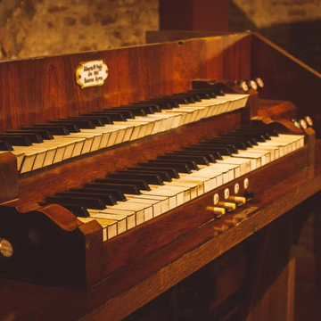 Концерт «Фантастический орган при свечах» со скидкой 50%