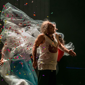 Спектакль «Дураки-дороги» в Театре эстрады им. Аркадия Райкина