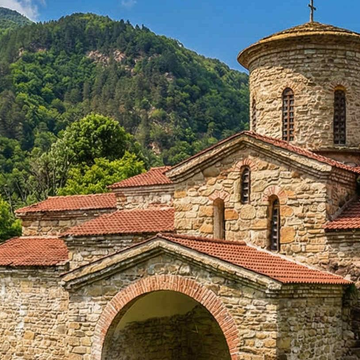 Автобусная групповая экскурсия в Архыз Автобусная групповая экскурсия в Архыз