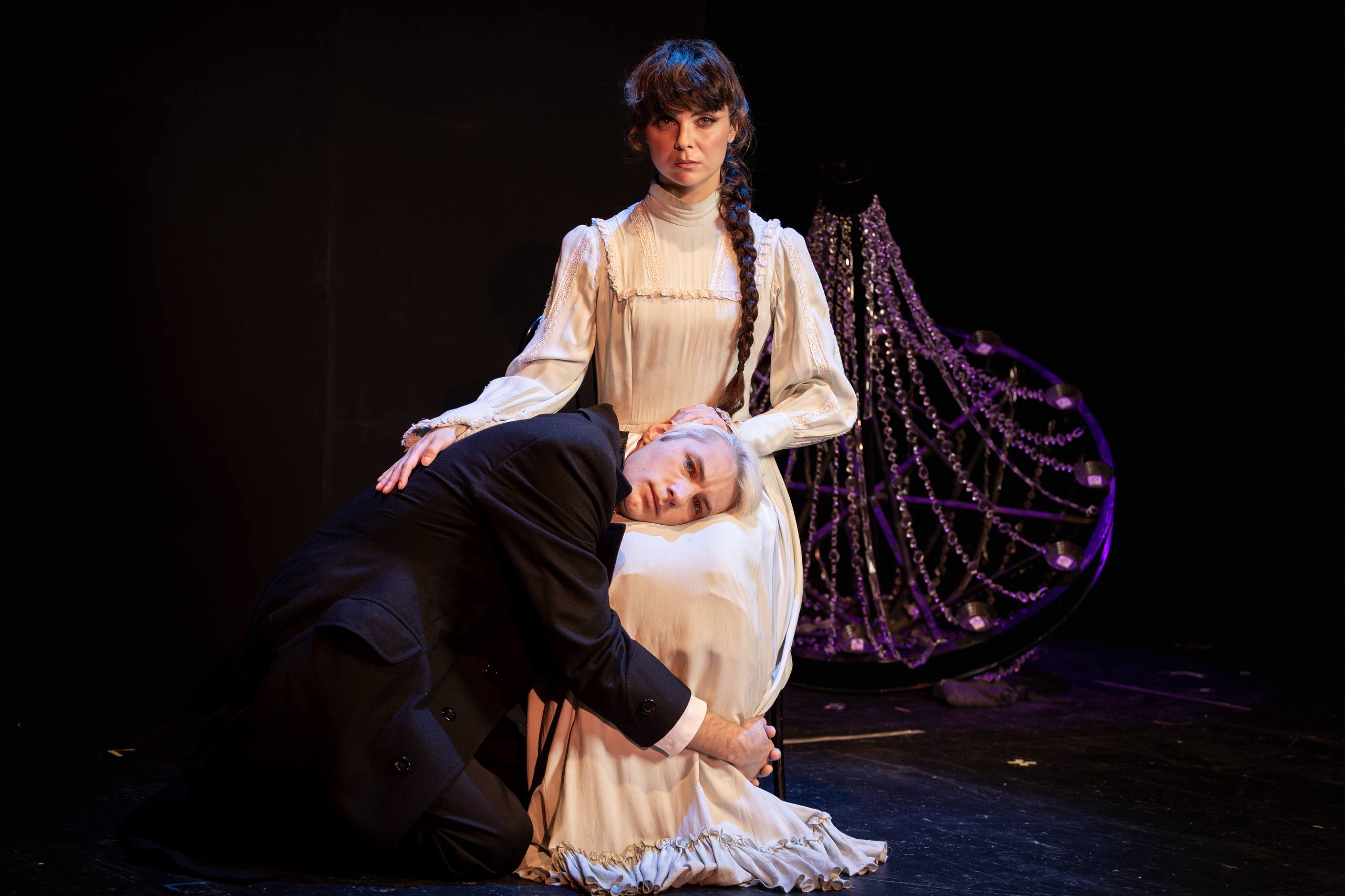 Спектакль «Воскресение» в Театре им. Ленсовета