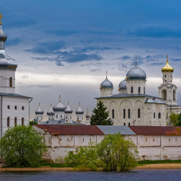 Автобусная экскурсия «Великий Новгород — исторический центр Руси» со скидкой 30%