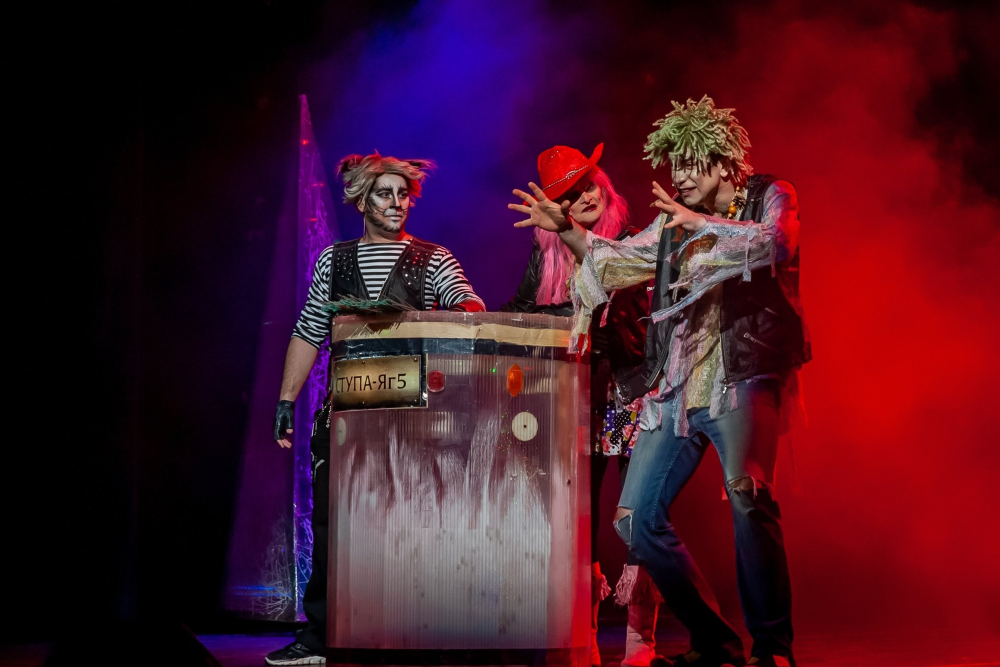 Музыкальный спектакль «Приключения Маши и Вити» Музыкальный спектакль «Приключения Маши и Вити» со скидкой 20%