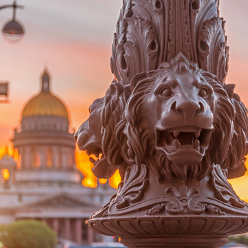 Пешеходная экскурсия «Мифы и мистика Петербурга»