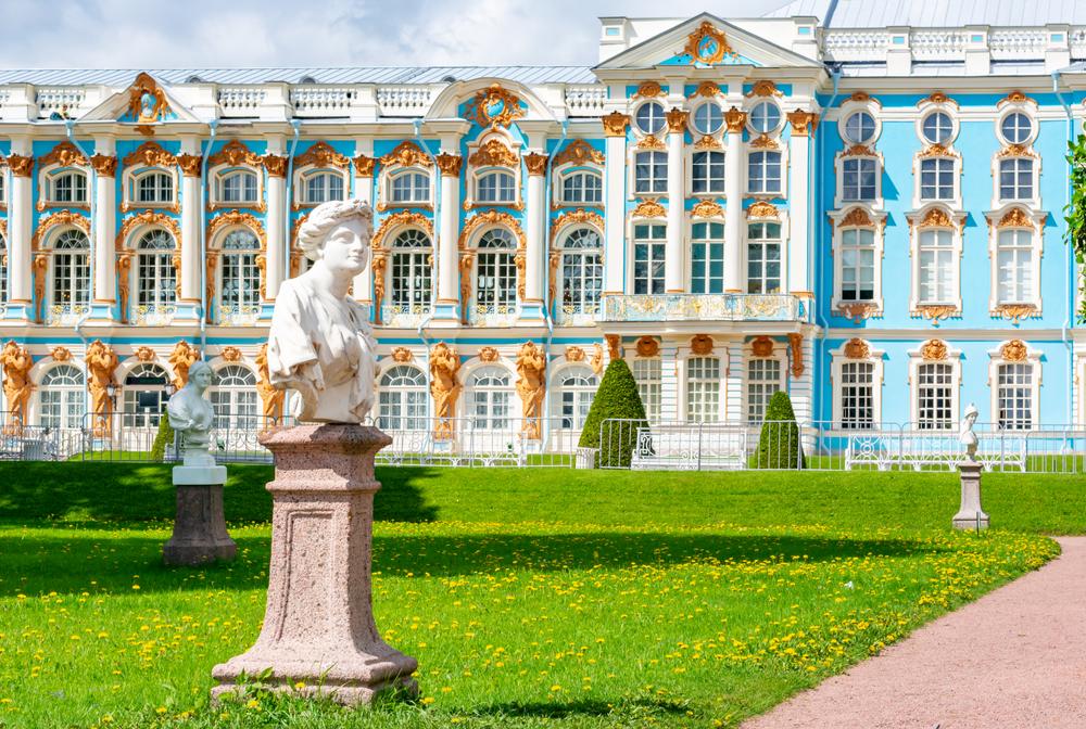 Музеи-заповедники в пригородах Петербурга повысили цены на вход