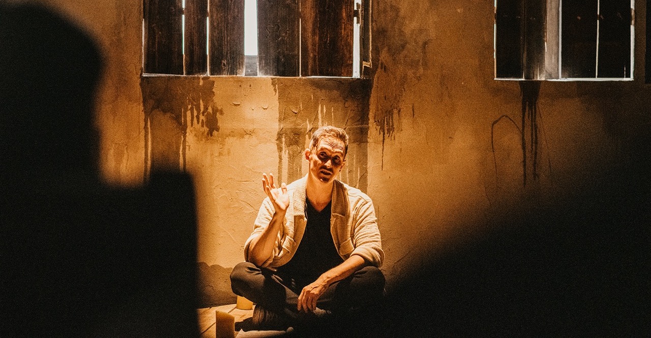 Иммерсивный спектакль «Неодновременность» со скидкой 30%