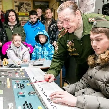 Автобусная экскурсия «Военная тайна: музей-бункер в ЗАТО Звёздный» со скидкой 25%