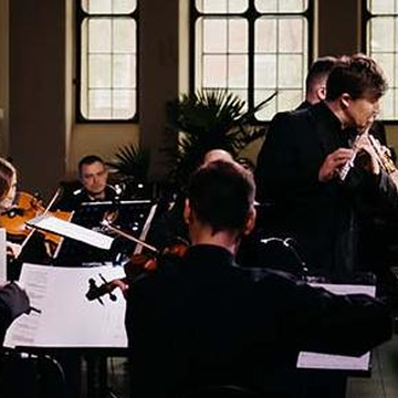 Концерт при свечах «Симфонические хиты: ABBA, Sting, Pink Floyd» со скидкой 40%