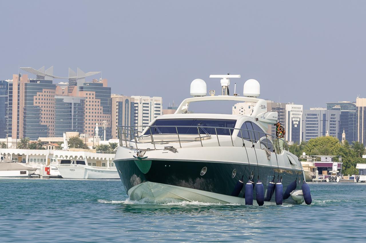 Аренда яхты Azimut 55 в Абу-Даби