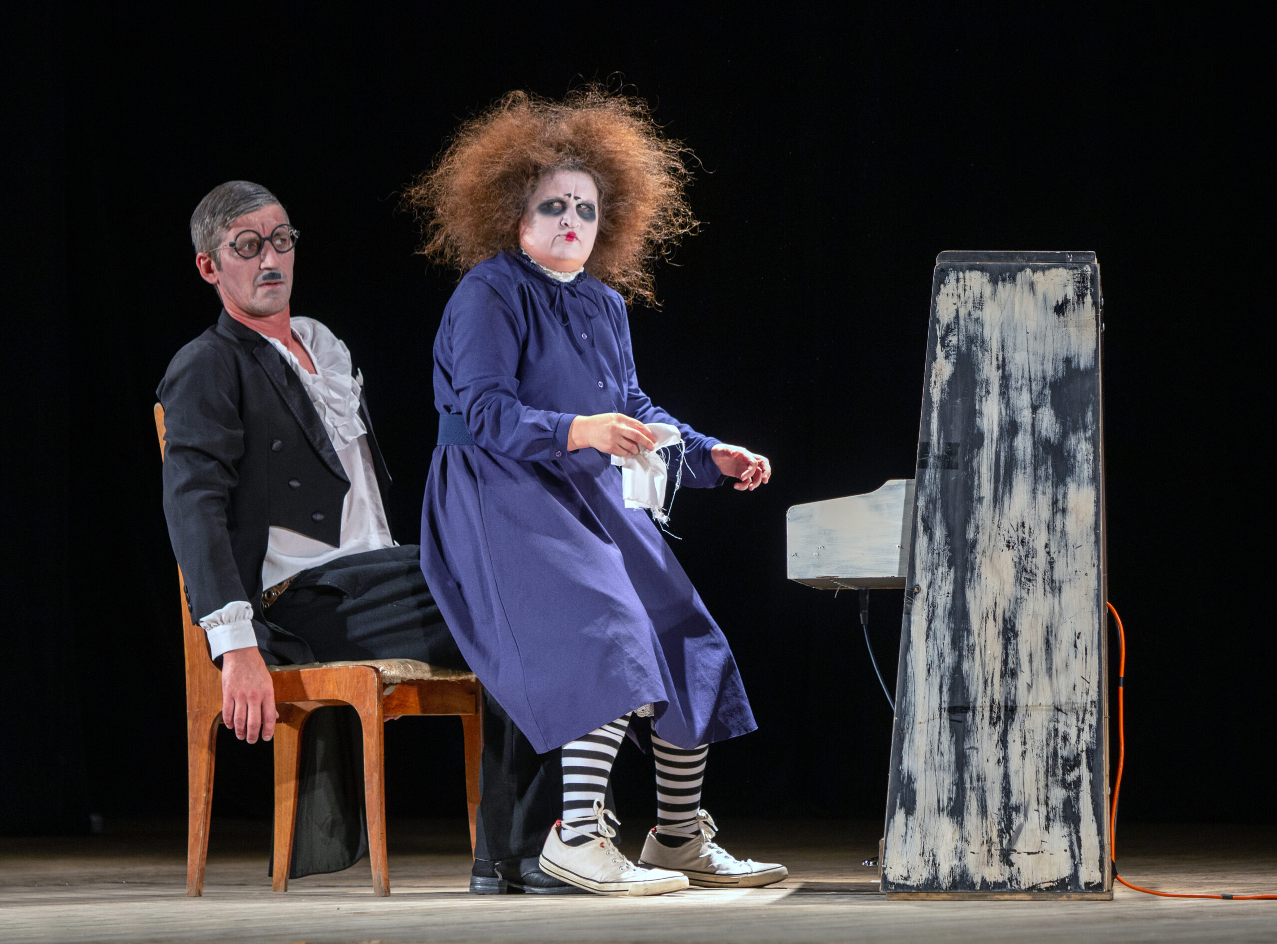 Спектакль «Лишь бы не было детей» Спектакль «Лишь бы не было детей» со скидкой 30%