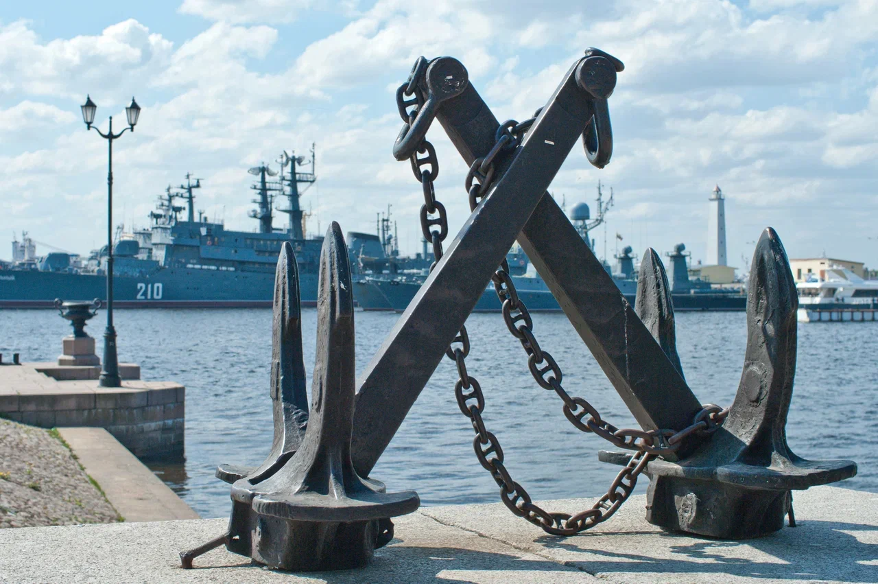Экскурсия в Кронштадт ко дню ВМФ Экскурсия в Кронштадт ко дню ВМФ со скидкой до 38%