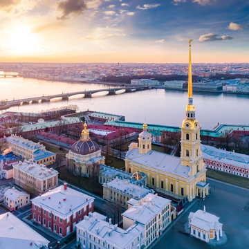 Автобусная экскурсия по Петербургу c прогулкой по Петропавловской крепости со скидкой до 62%