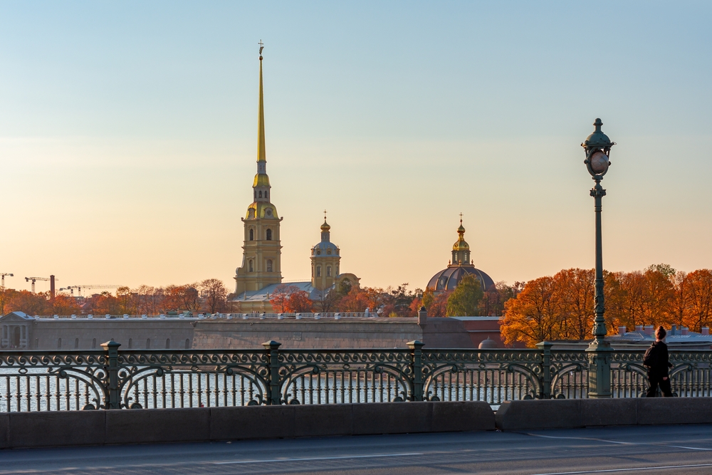 Большая обзорная экскурсия по Петербургу с посещением Петропавловской крепости со скидкой 44%