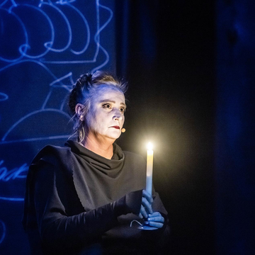 Спектакль «Маменька» в Театре на Васильевском со скидкой 30%