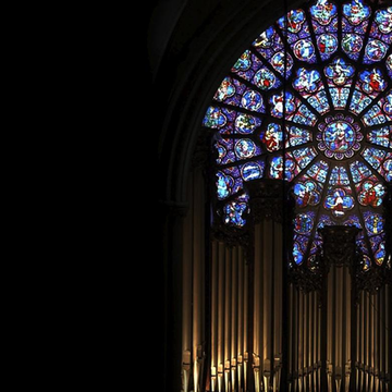 Ночной концерт «Notre Dame de Paris. Le concert» в Петрикирхе со скидкой 30%