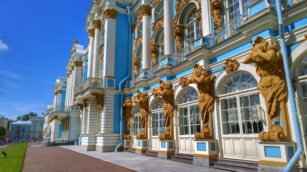 Экскурсия в Екатерининский дворец с посещением Янтарной комнаты на школьных каникулах со скидкой 20%