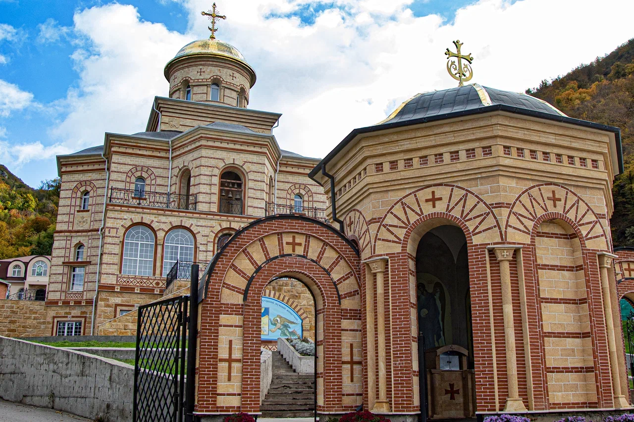 Экскурсия «Два монастыря» со скидкой 20%