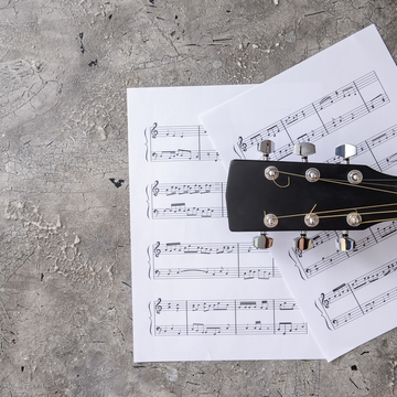 Концерт «Романтическая гитара. История любви при свечах» со скидкой 30%