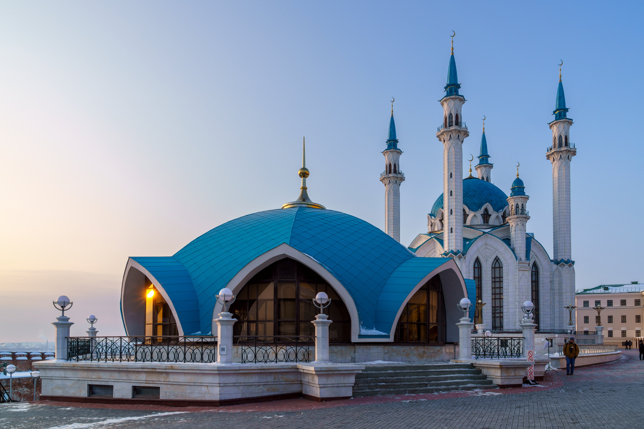 Обзорная экскурсия по Казани с посещением кремля и Петропавловского собора