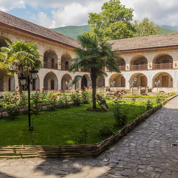 Однодневный тур в Шеки со скидкой 23%