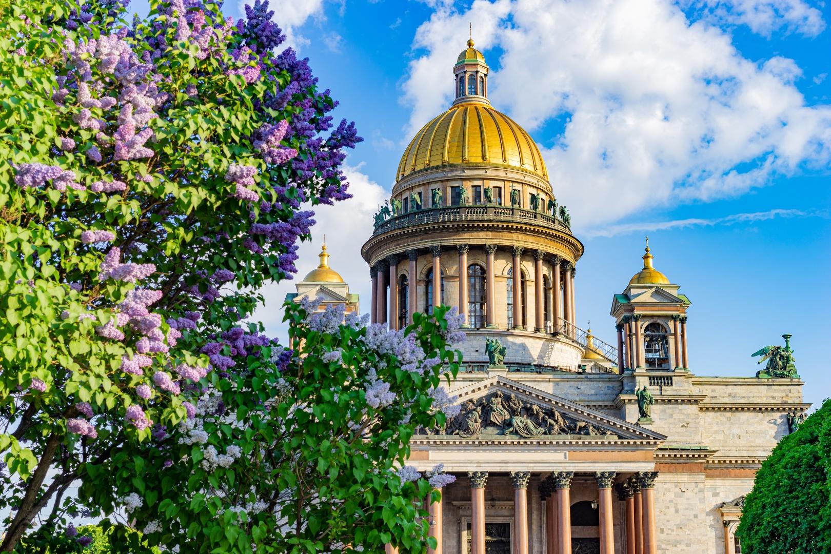 Куда сходить в Санкт-Петербурге в июне