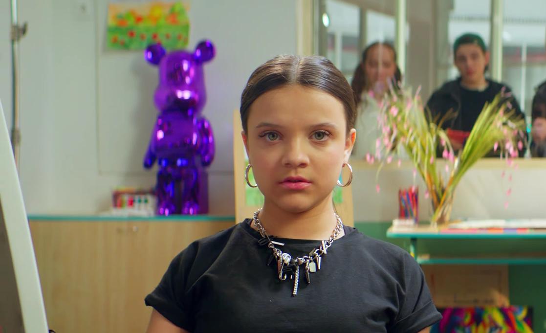 Исполнительница «Сигма Боя» ушла из школы из-за популярности