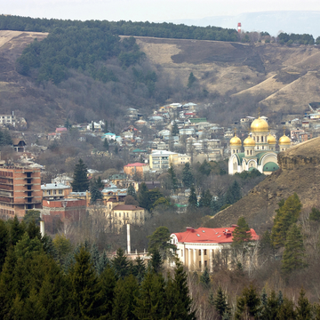 Автобусная экскурсия «Покровский храм: к мощам Феодосия Кавказского» Автобусная экскурсия «Покровский храм: к мощам Феодосия Кавказского» со скидкой 20%
