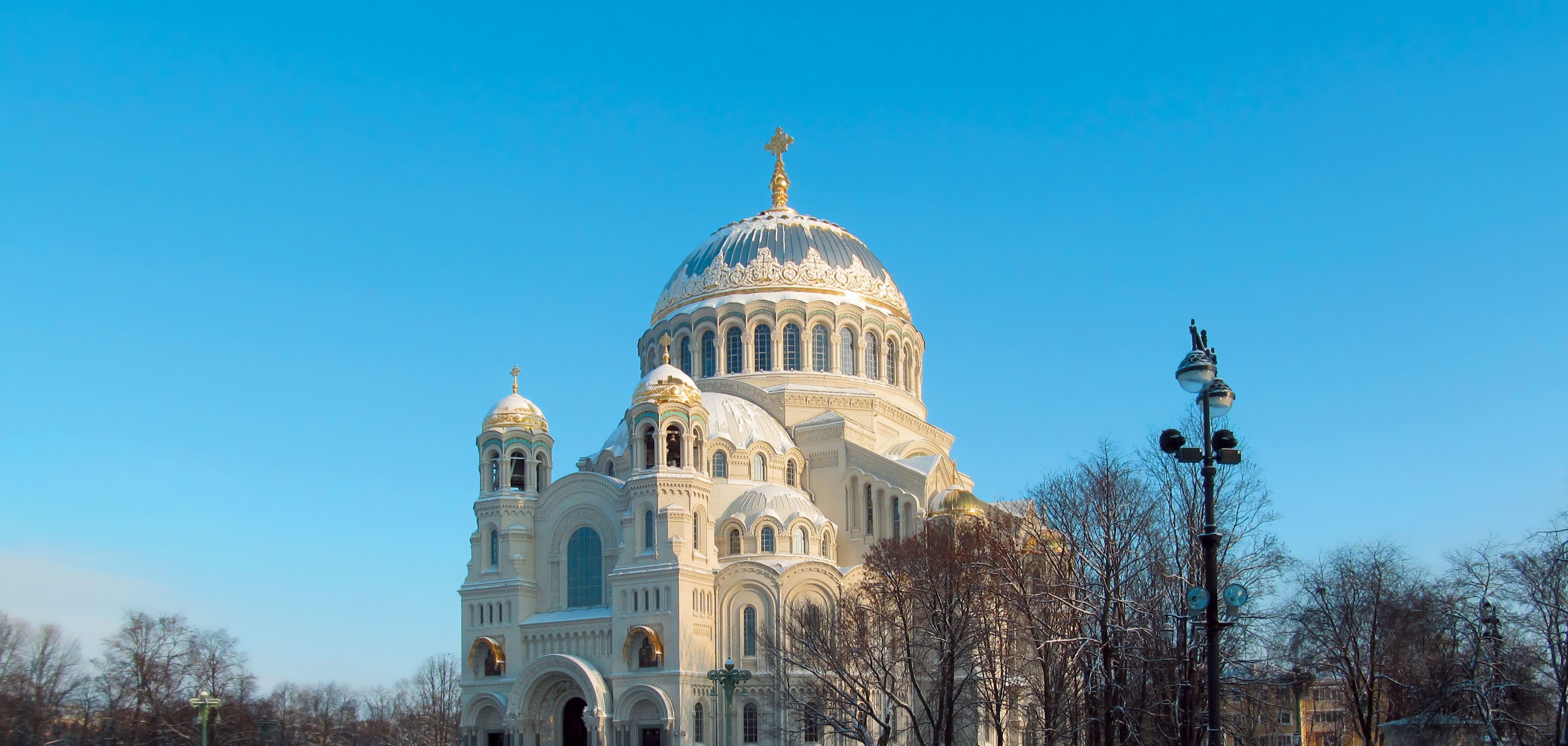 Автобусная экскурсия в Кронштадт с посещением Морского Никольского собора и форта «Великий князь Константин» со скидкой до 56%