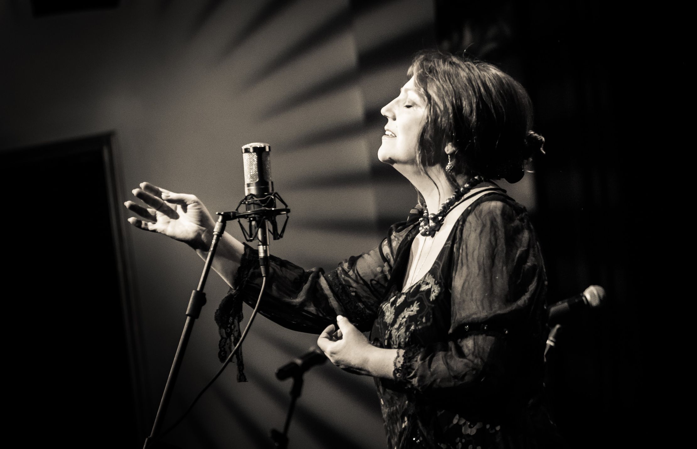 Рождественский концерт Евгении Смольяниновой со скидкой 30%