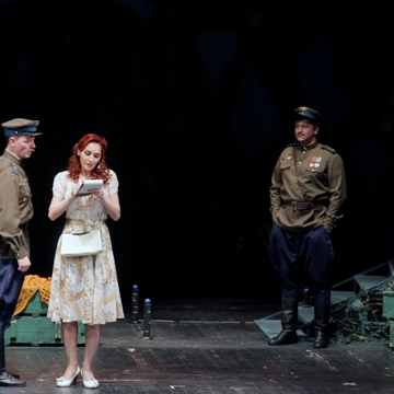 Музыкальная комедия «Небесный тихоход» в театре «Буфф»