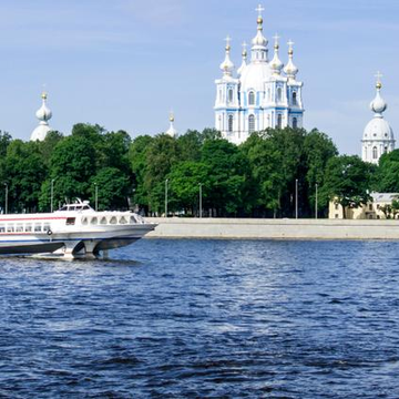 Поездка на «Метеоре» по Неве «Городская регулярная линия» от причала «Эрмитаж Нижний»